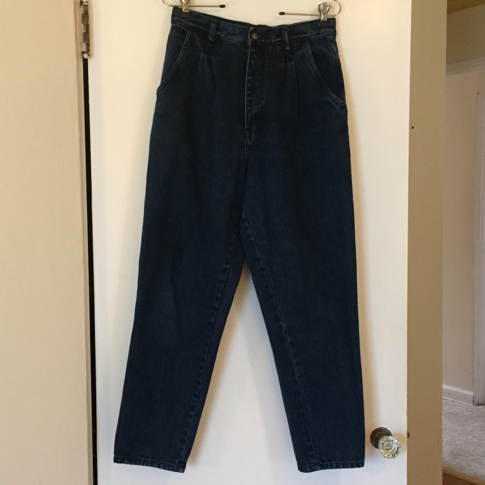 Vintage High Rise Pleated Mom Jeans